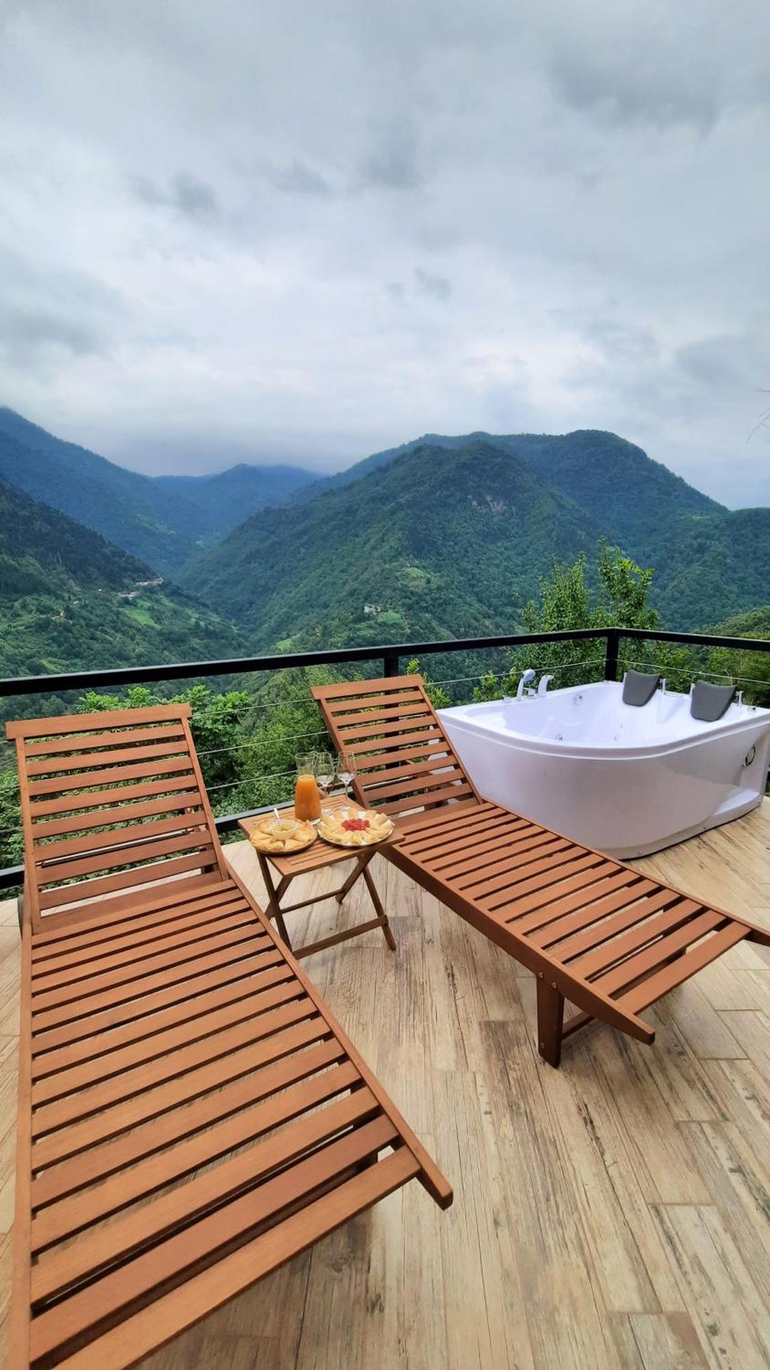 Unique Boutique Hotel Near Batumi Zeda Chkhutuneti Eksteriør bilde